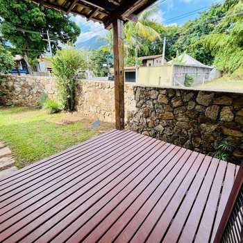 Casa em Ilhabela, bairro Perequê