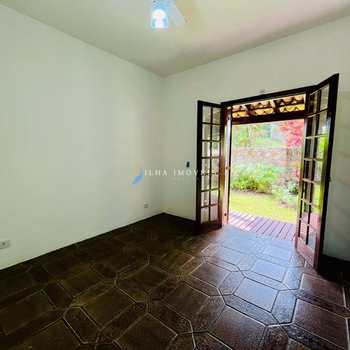 Casa em Ilhabela, bairro Perequê