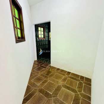 Casa em Ilhabela, bairro Perequê
