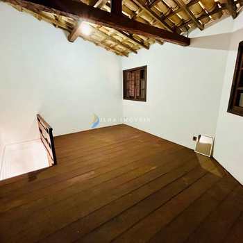 Casa em Ilhabela, bairro Perequê