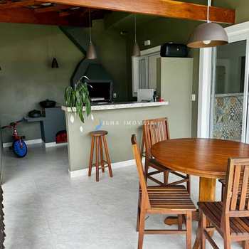 Casa em Ilhabela, bairro Barra Velha