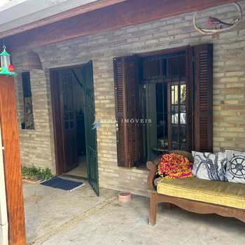 Casa em Ilhabela, bairro Barra Velha