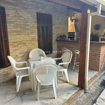 Casa em Ilhabela, bairro Barra Velha