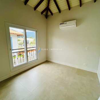 Casa em Ilhabela, bairro Barra Velha