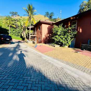 Casa em Ilhabela, bairro Vila