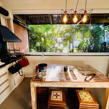 Casa em Ilhabela, bairro Vila