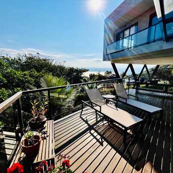 Casa em Ilhabela, bairro Siriúba I