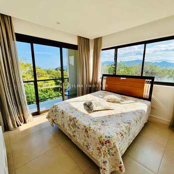 Casa em Ilhabela, bairro Siriúba I