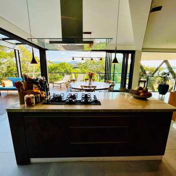 Casa em Ilhabela, bairro Siriúba I