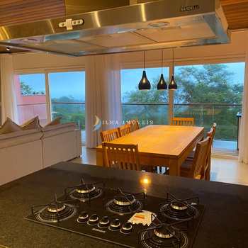 Casa em Ilhabela, bairro Bexiga