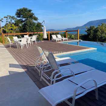 Casa em Ilhabela, bairro Bexiga