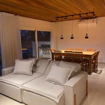 Casa em Ilhabela, bairro Bexiga
