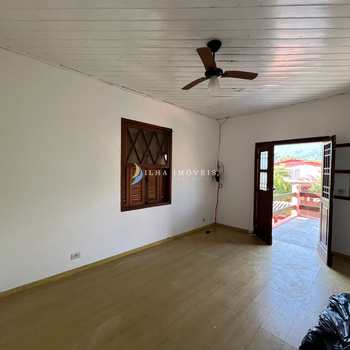Casa em Ilhabela, bairro Barra Velha