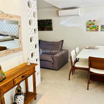 Casa em Ilhabela, bairro Vila