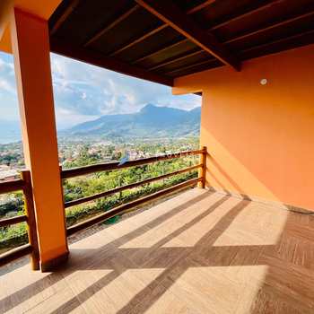 Casa em Ilhabela, bairro Barra Velha