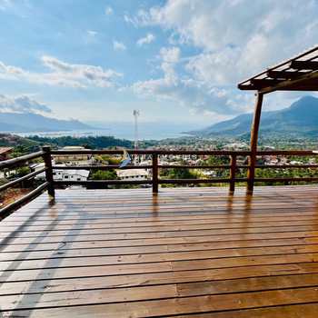 Casa em Ilhabela, bairro Barra Velha