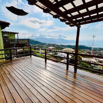 Casa em Ilhabela, bairro Barra Velha