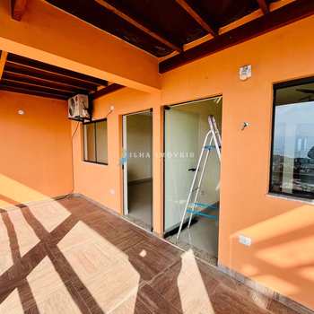 Casa em Ilhabela, bairro Barra Velha