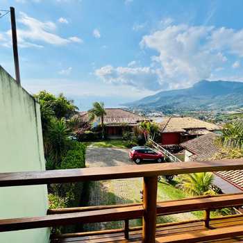 Casa em Ilhabela, bairro Barra Velha