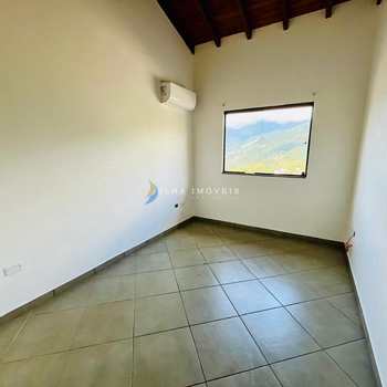 Casa em Ilhabela, bairro Barra Velha