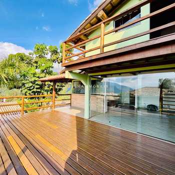 Casa em Ilhabela, bairro Barra Velha