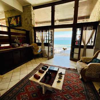 Casa em Ilhabela, bairro Armação
