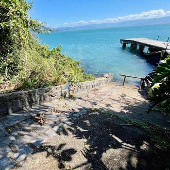 Casa em Ilhabela, bairro Armação