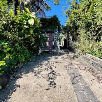 Casa em Ilhabela, bairro Armação