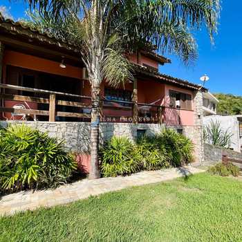 Casa em Ilhabela, bairro Armação