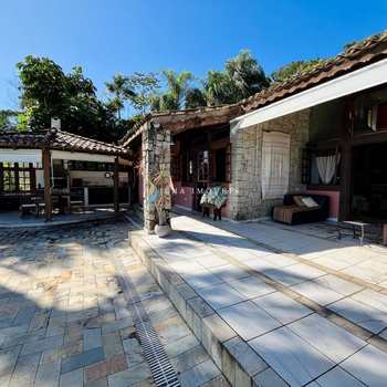 Casa em Ilhabela, bairro Armação