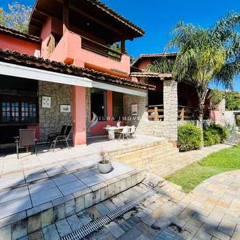 Casa em Ilhabela, bairro Armação