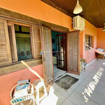 Casa em Ilhabela, bairro Armação