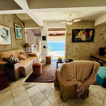 Casa em Ilhabela, bairro Armação