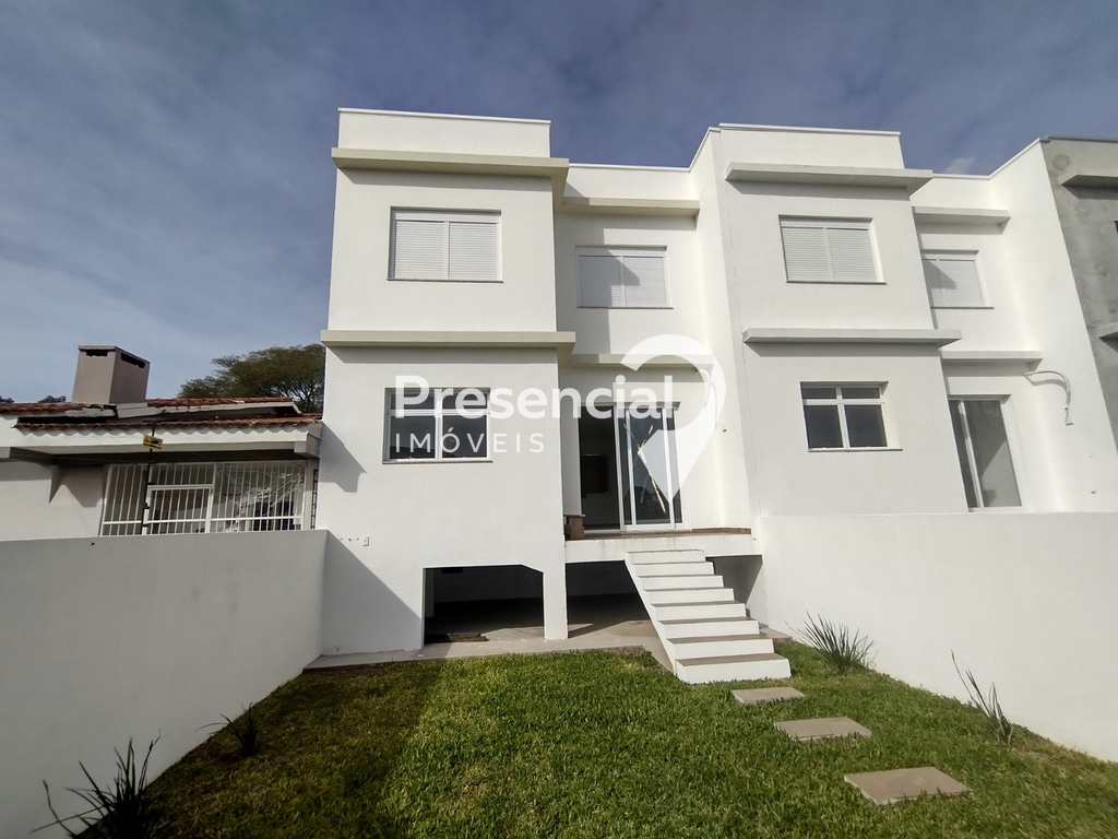 Casa para Venda - Passo Fundo / RS no bairro Santa Maria, 3 dormitórios,  sendo 1 suíte, 3 banheiros, 3 vagas de garagem, área útil 167,00 m²,  terreno 192,00 m²