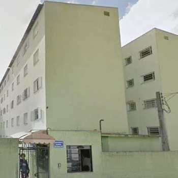 Apartamento em Poá, bairro Jardim América