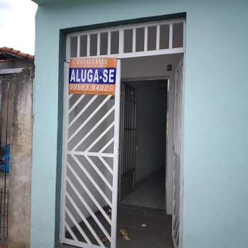 Kitnet em Suzano, bairro Vila Maria de Maggi