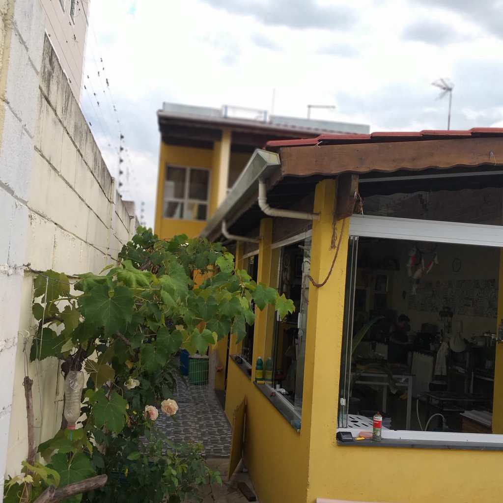 Sobrado em Suzano, no bairro Vila Urupês