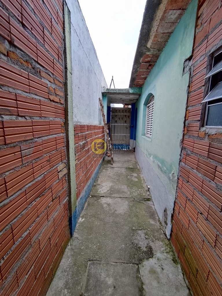 Casa em Mogi das Cruzes, no bairro Jardim São Pedro