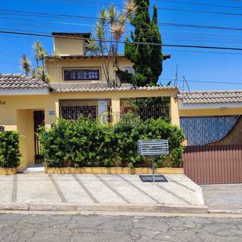 Sobrado em Mogi das Cruzes, bairro Vila Cecília