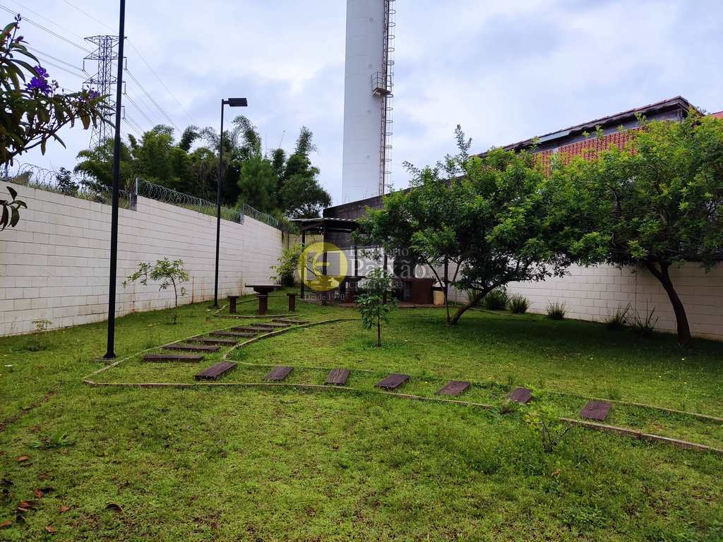 Apartamento em Mogi das Cruzes, no bairro Jardim Nathalie