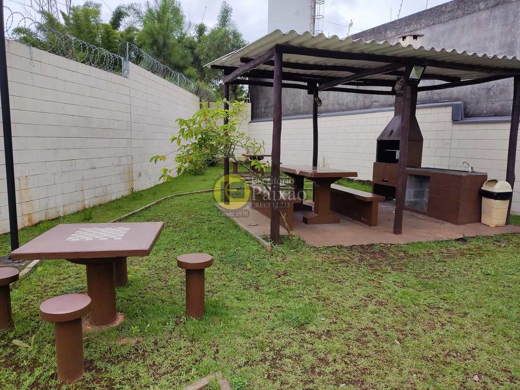 Apartamento em Mogi das Cruzes, no bairro Jardim Nathalie