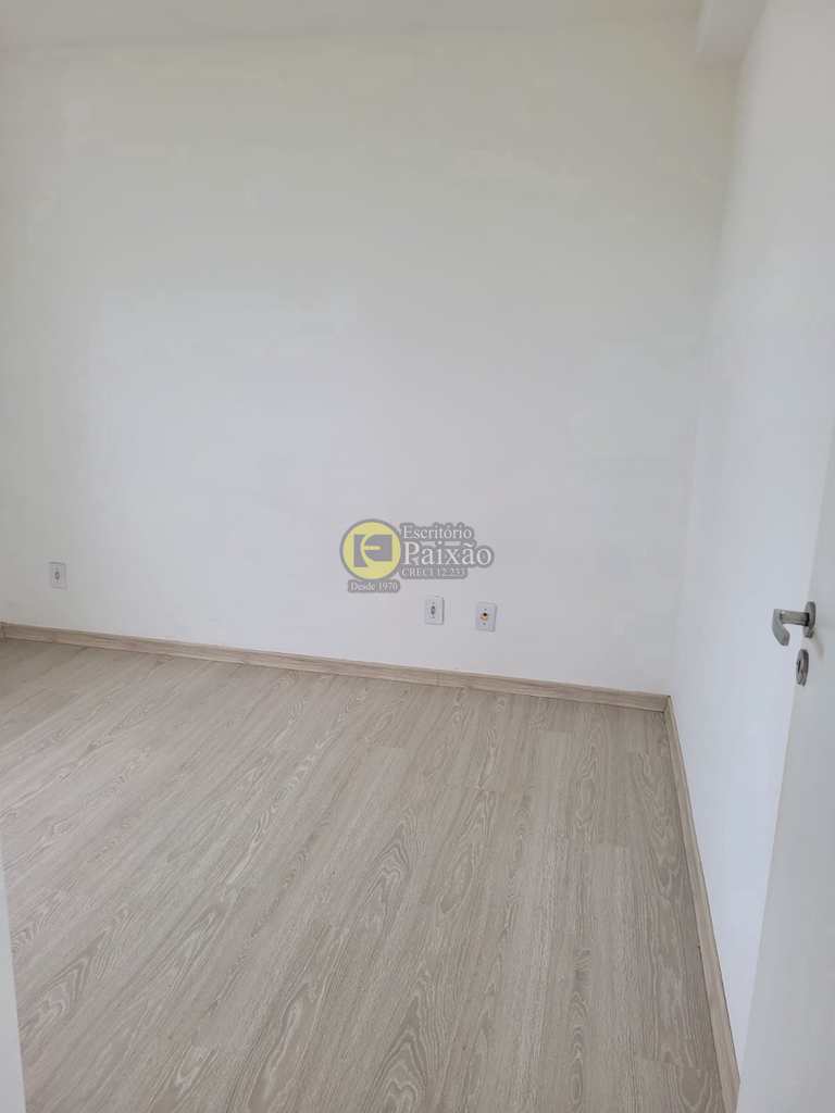 Apartamento em Mogi das Cruzes, no bairro Jardim Nathalie