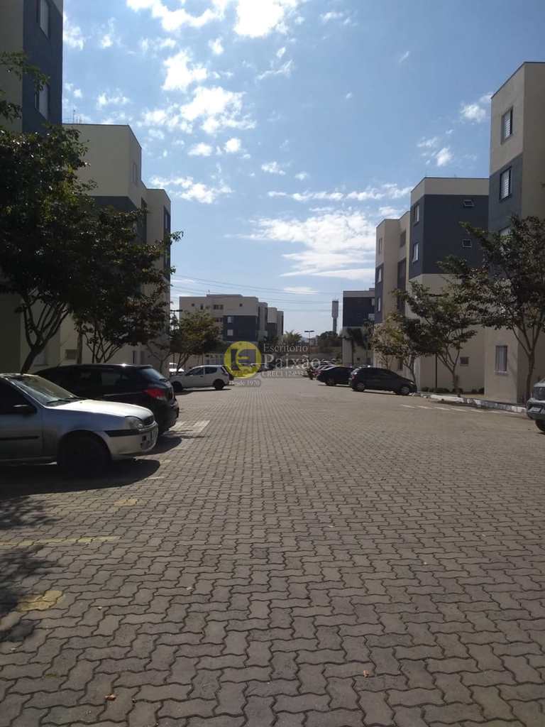 Apartamento em Mogi das Cruzes, no bairro Jardim Nathalie