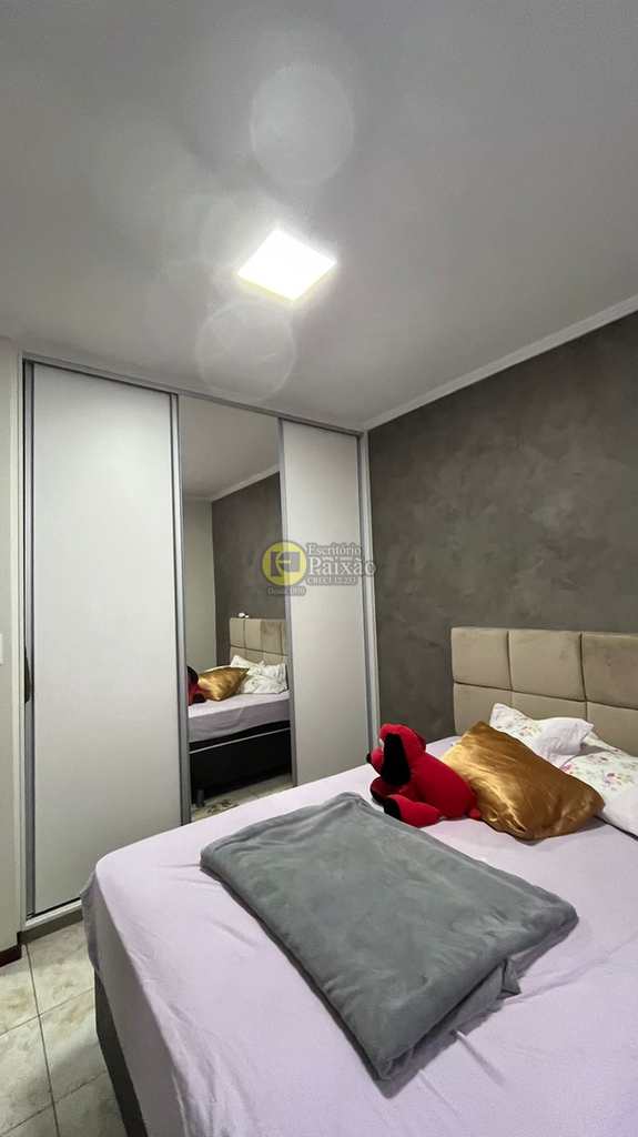 Sobrado em Mogi das Cruzes, no bairro Jardim Universo