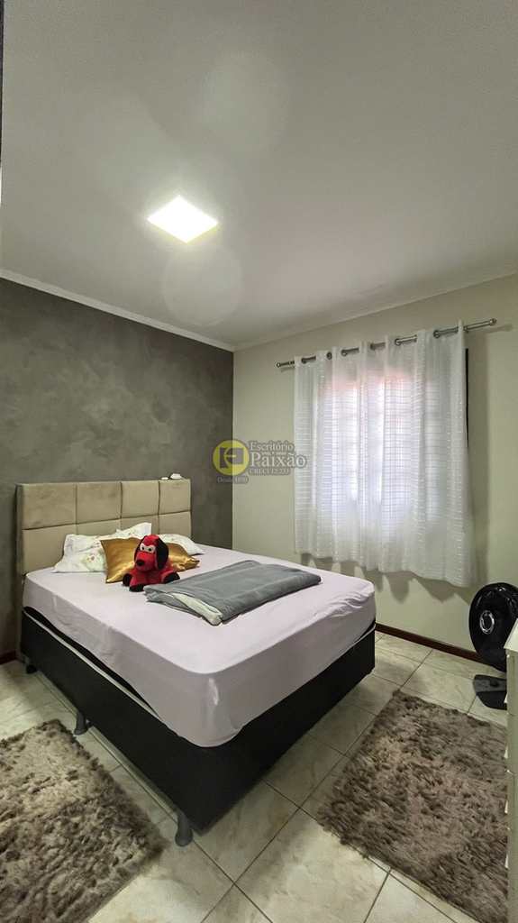 Sobrado em Mogi das Cruzes, no bairro Jardim Universo