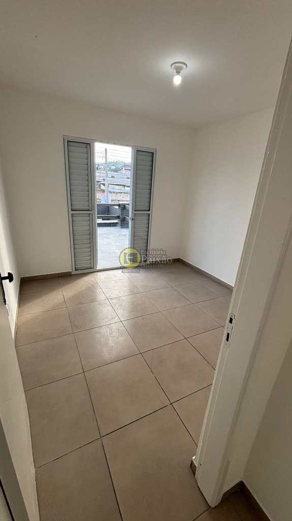 Sobrado em Mogi das Cruzes, no bairro Jardim Rodeio
