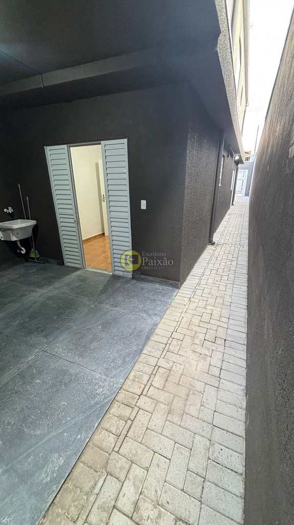 Sobrado em Mogi das Cruzes, no bairro Jardim Rodeio