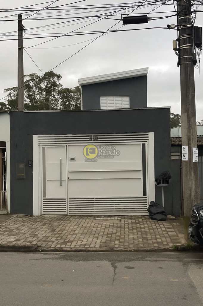 Sobrado em Mogi das Cruzes, no bairro Jardim Rodeio