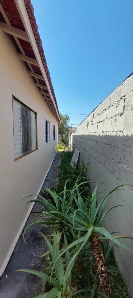 Casa em Mogi das Cruzes, no bairro Conjunto Habitacional São Sebastião