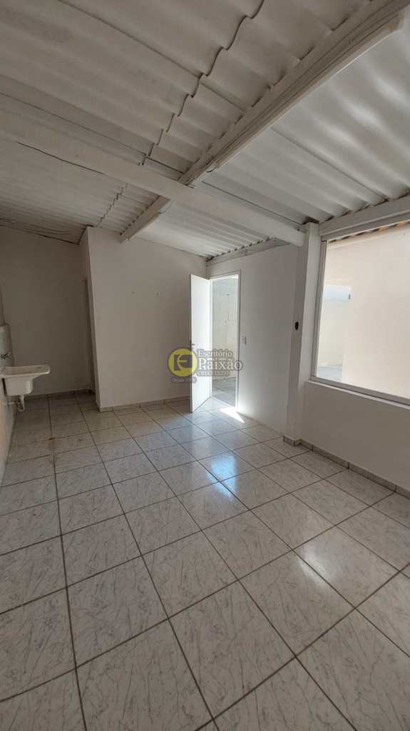 Casa em Mogi das Cruzes, no bairro Conjunto Habitacional São Sebastião